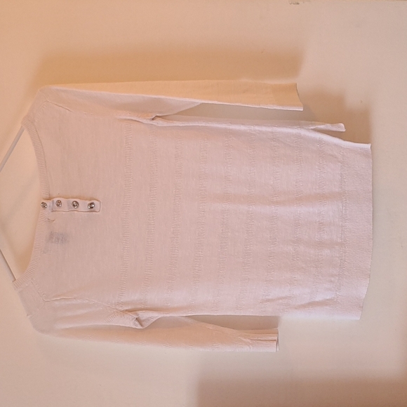 White overtop blouse - Picture 2 of 4